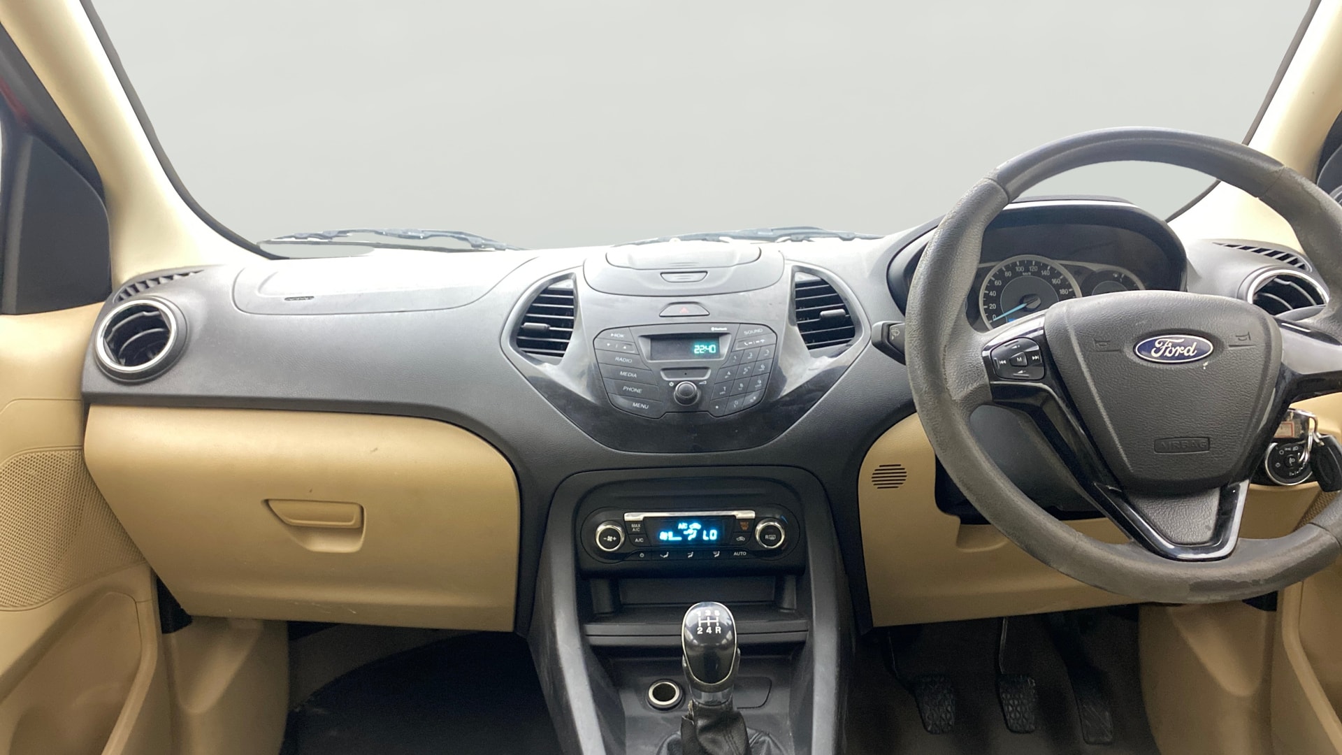 View 2018 Ford Figo Aspire 1.2P Ambiente MT BS IV Image 17 Used 2018 Ford Figo Aspire 1.2P Ambiente MT BS IV Image 17
