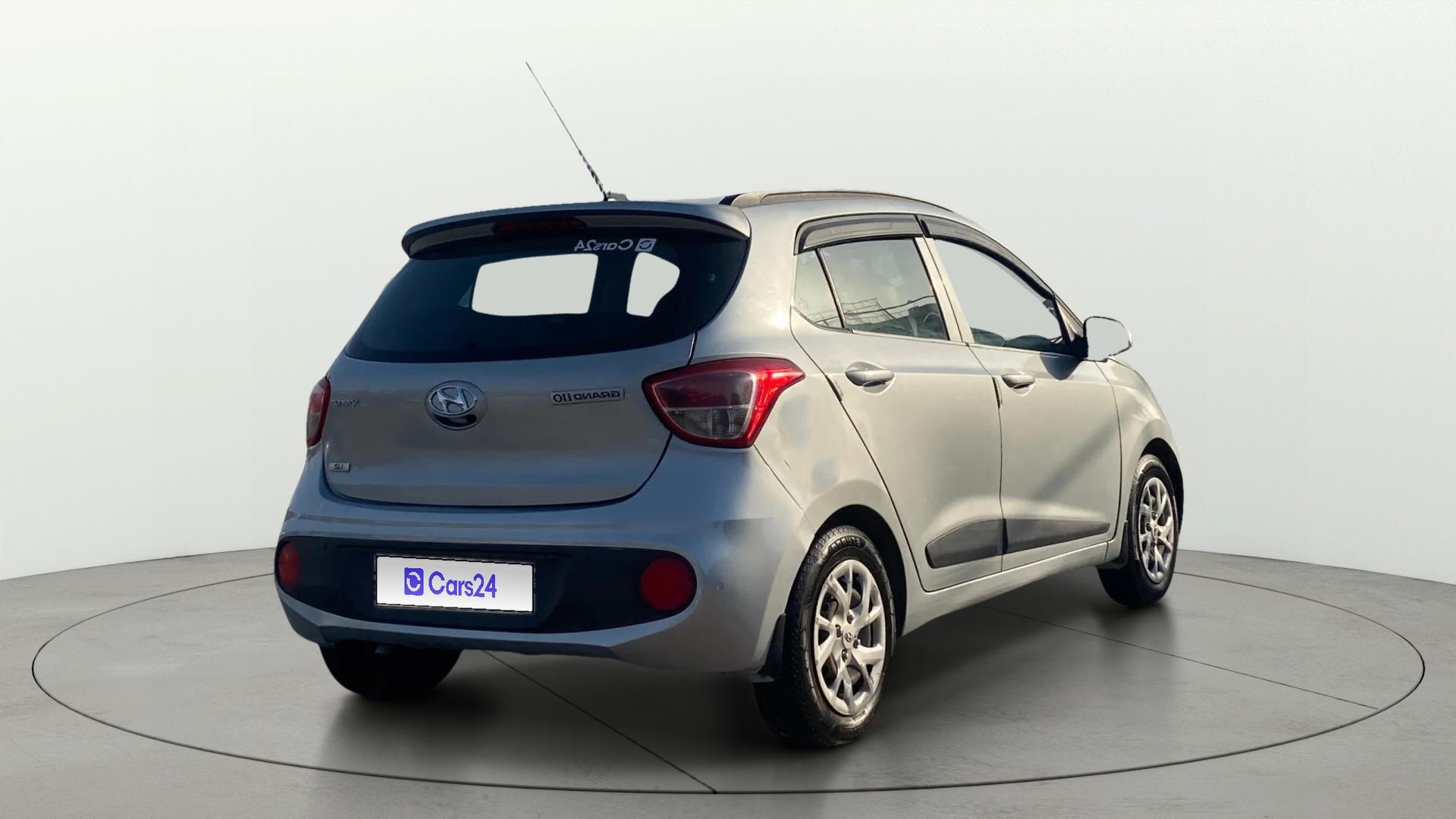 Used 2018 Hyundai Grand i10 Used 2018 Hyundai Grand i10