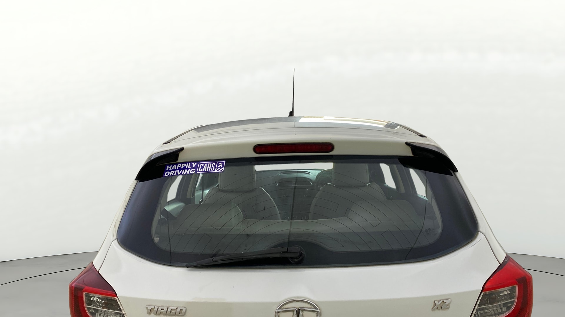 View 2016 Tata Tiago Revotorq XB Image 4 Used 2016 Tata Tiago Revotorq XB Image 4