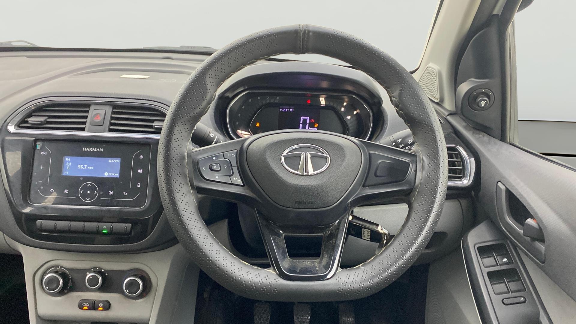 Used 2023 Tata Tiago Used 2023 Tata Tiago