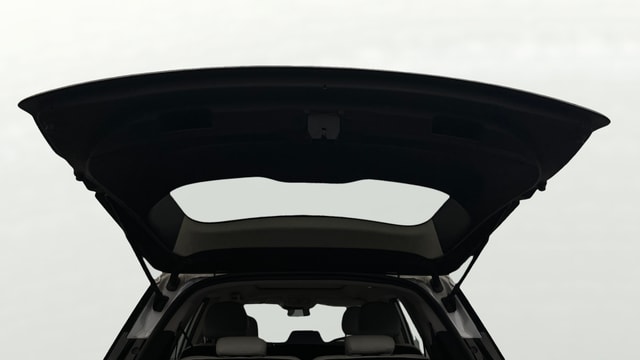 View Mahindra XUV700 Image 32 Used Mahindra XUV700 Image 32