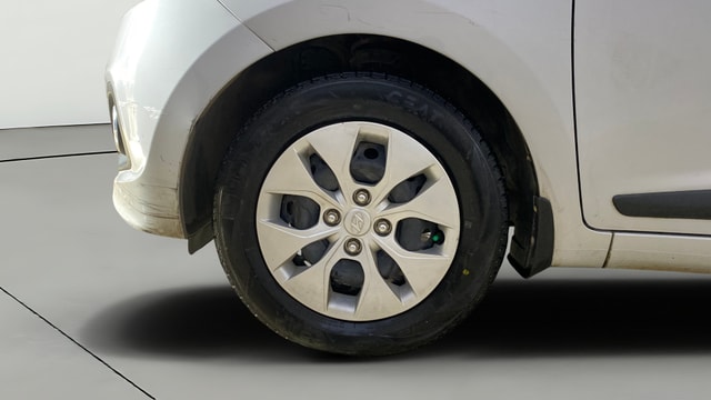 View Hyundai Xcent Image 27 Used Hyundai Xcent Image 27