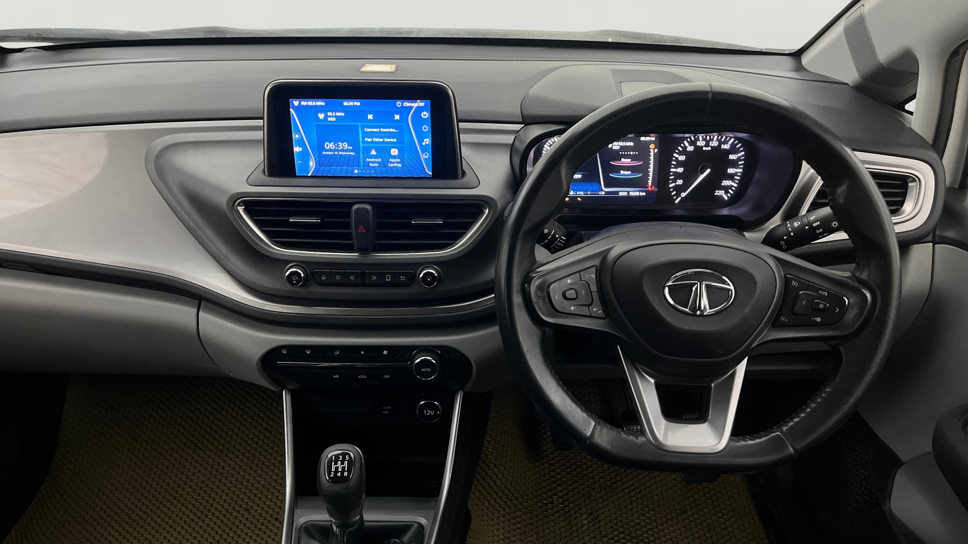 View 2020 Tata Altroz XZ Petrol Image 21 Used 2020 Tata Altroz XZ Petrol Image 21