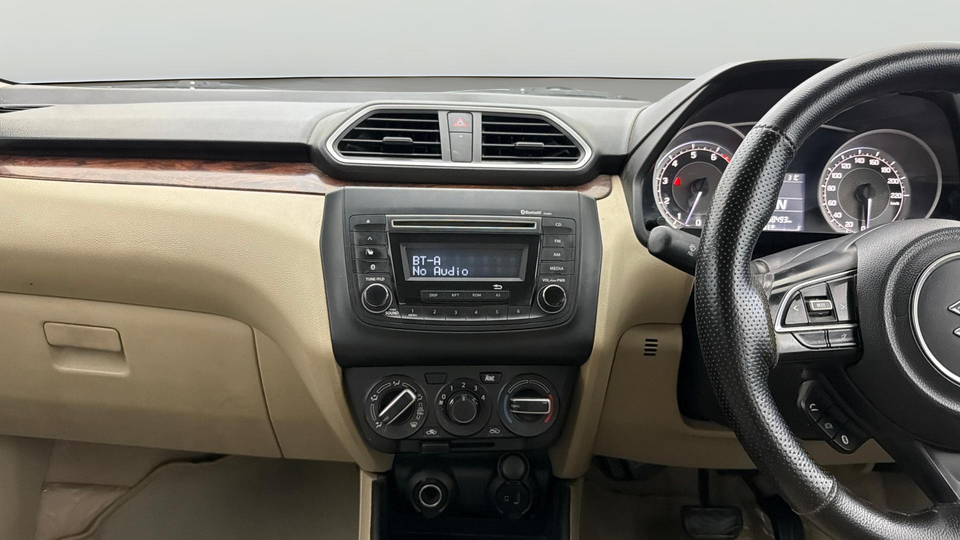 View 2018 Maruti Suzuki 1000 Base Variant Image 17 Used 2018 Maruti Suzuki 1000 Base Variant Image 17