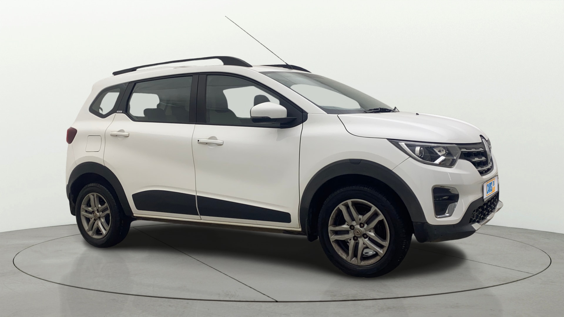 View 2021 Renault Triber RXZ AMT Image 14 Used 2021 Renault Triber RXZ AMT Image 14
