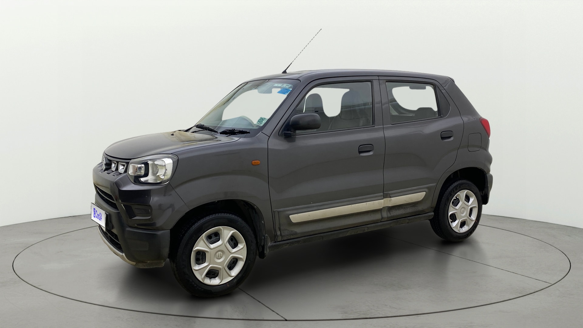 View 2021 Maruti Suzuki 1000 Base Variant Image 20 Used 2021 Maruti Suzuki 1000 Base Variant Image 20