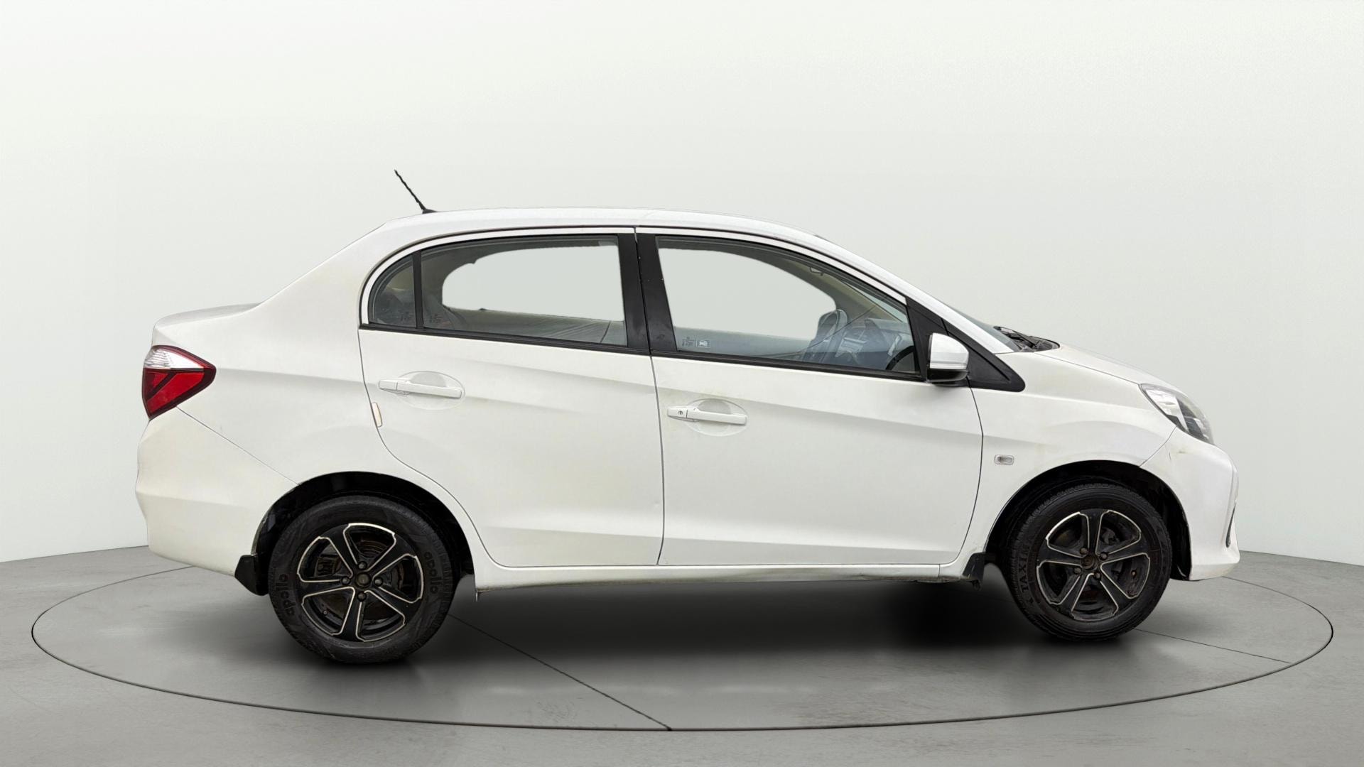 View 2017 Honda Amaze E MT Petrol BS IV Image 8 Used 2017 Honda Amaze E MT Petrol BS IV Image 8