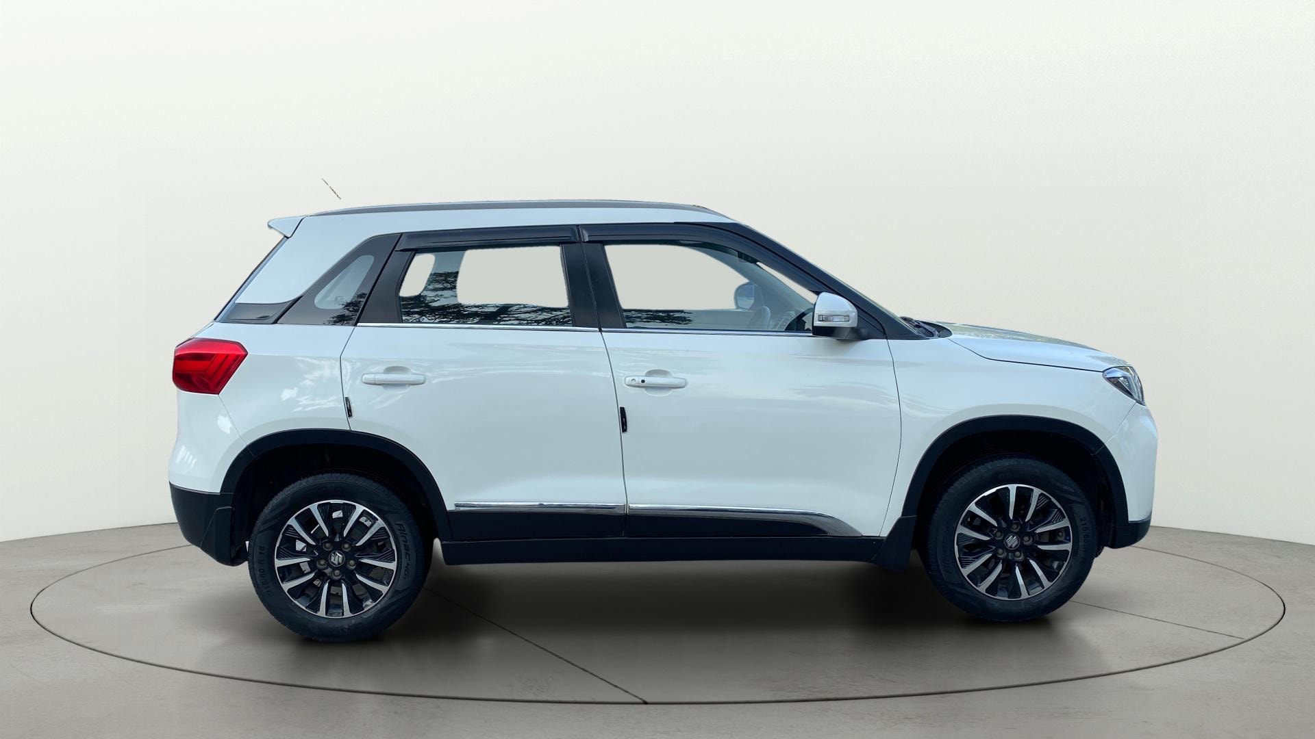 View 2022 Maruti Suzuki 1000 Base Variant Image 29 Used 2022 Maruti Suzuki 1000 Base Variant Image 29