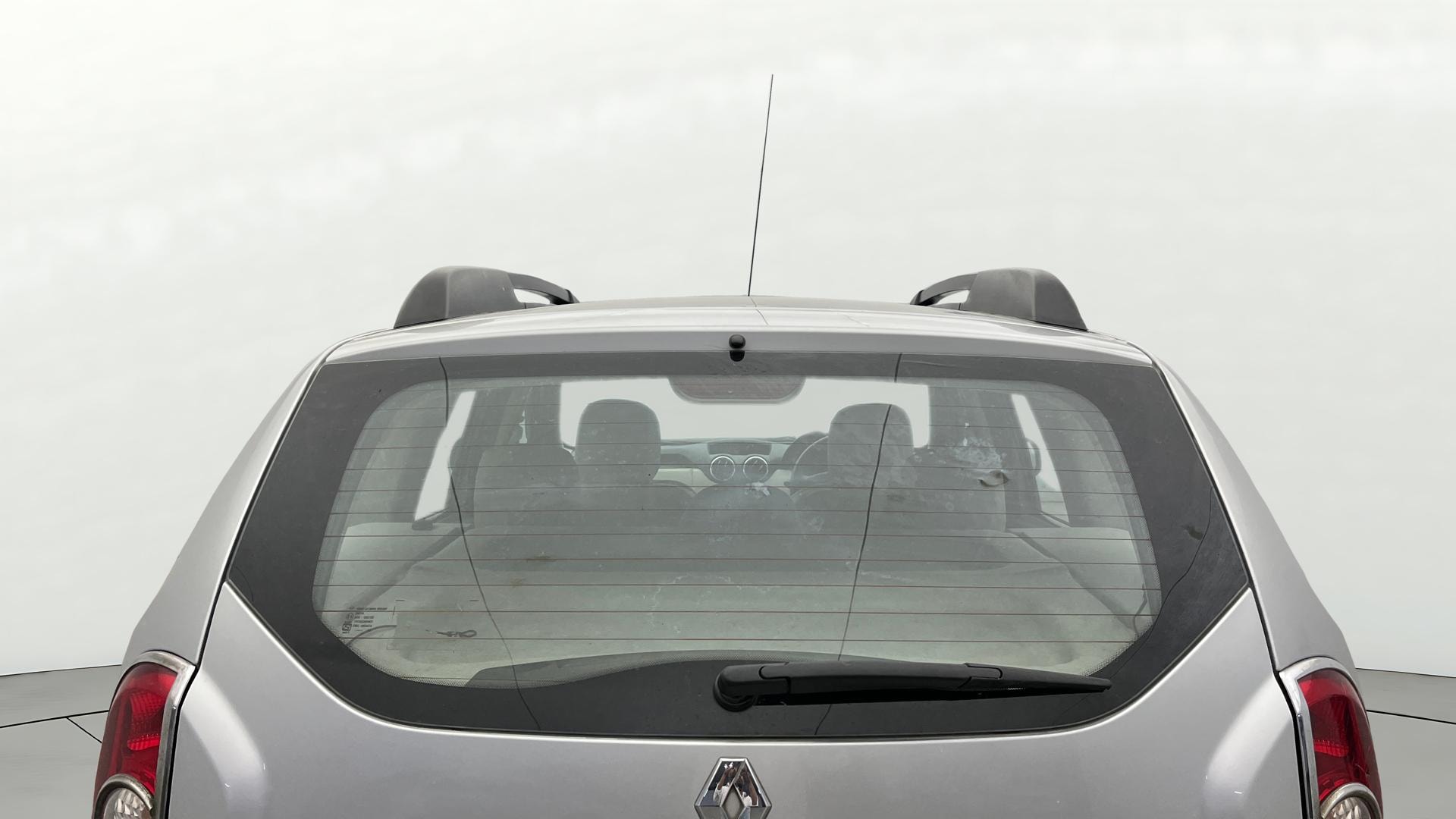 View 2014 Renault Duster Petrol RXL Image 4 Used 2014 Renault Duster Petrol RXL Image 4