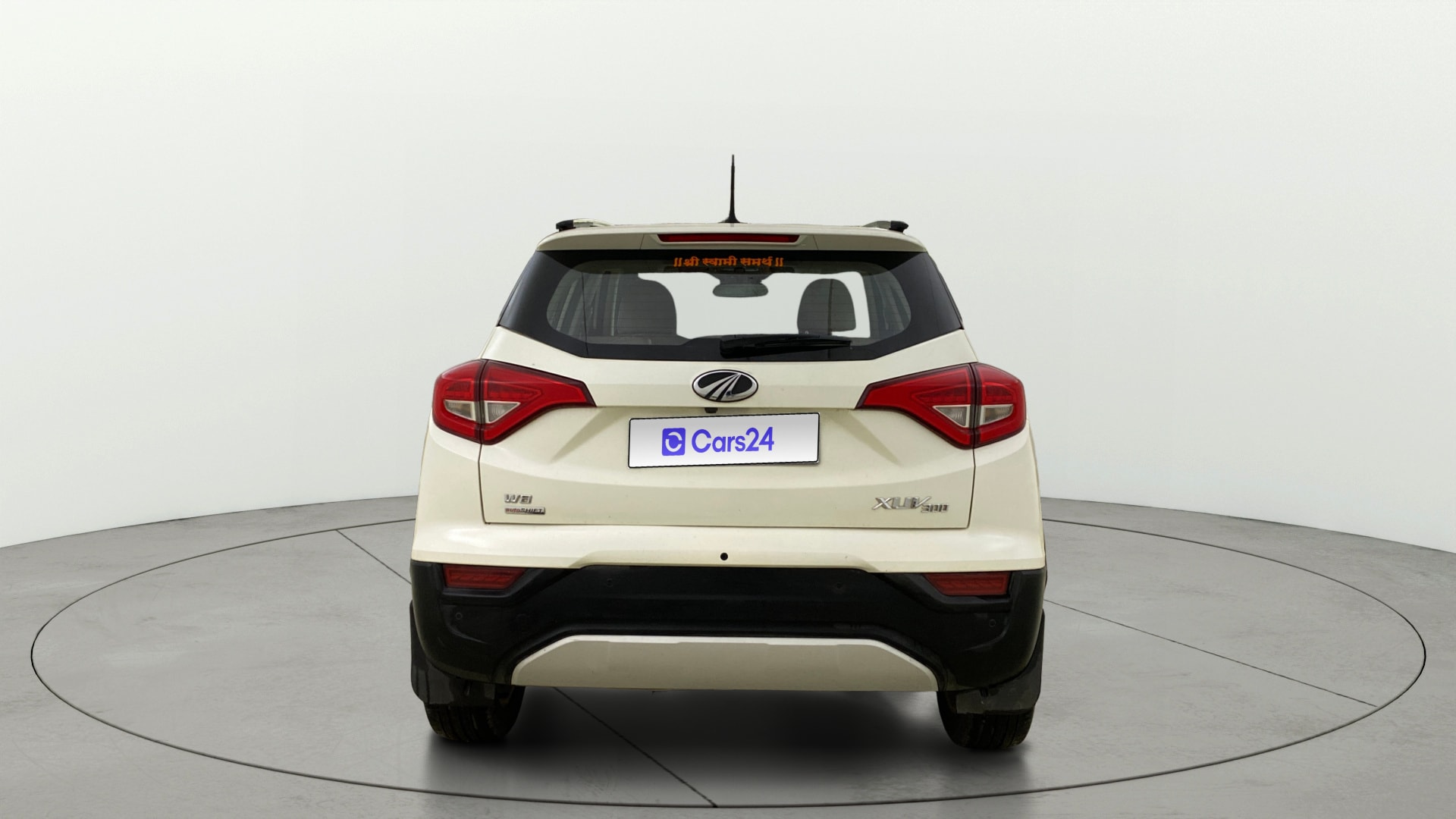 View 2021 Mahindra XUV300 W4 Petrol BS IV Image 40 Used 2021 Mahindra XUV300 W4 Petrol BS IV Image 40