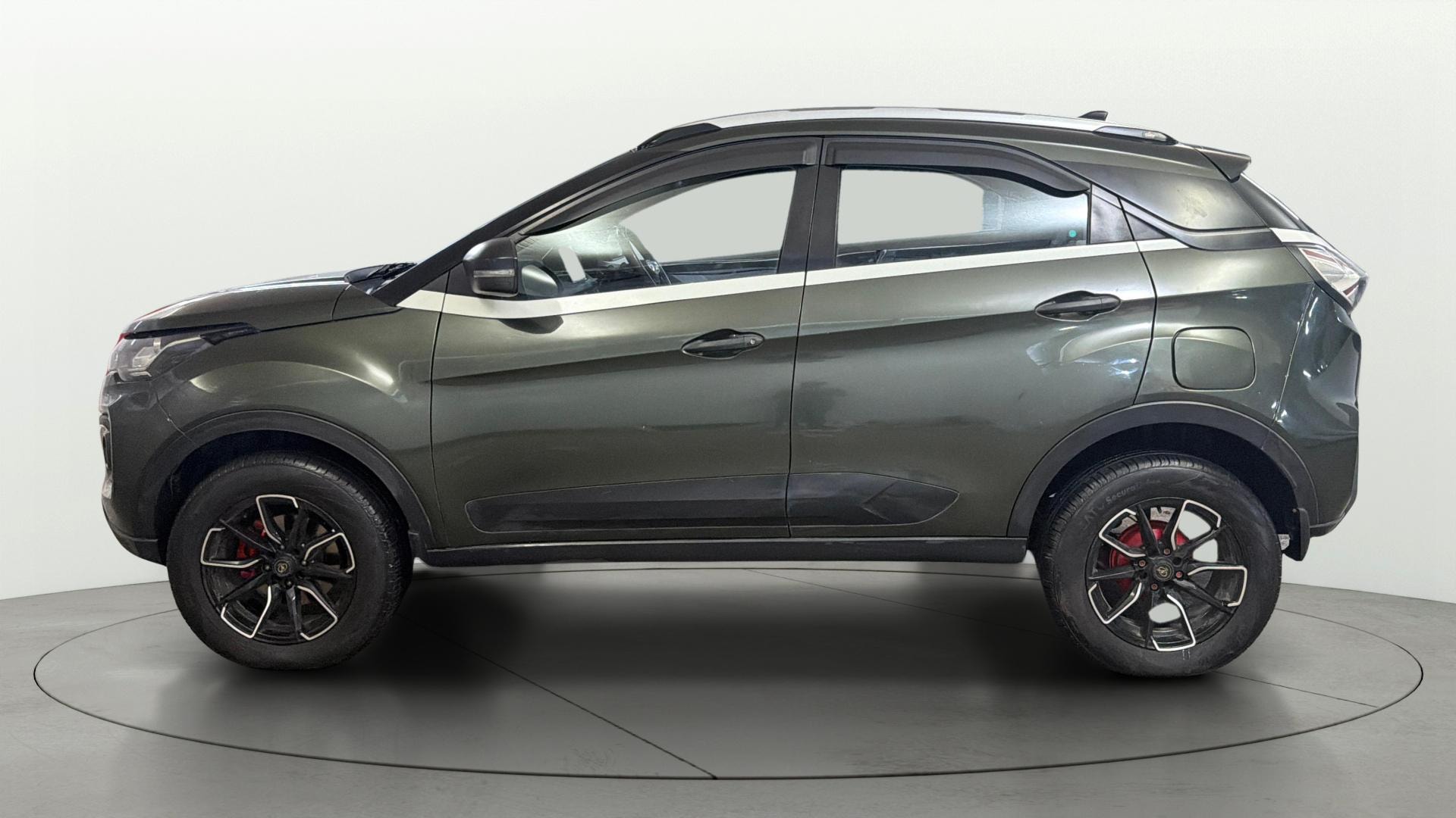 View 2021 Tata Nexon Revotron XE Image 5 Used 2021 Tata Nexon Revotron XE Image 5