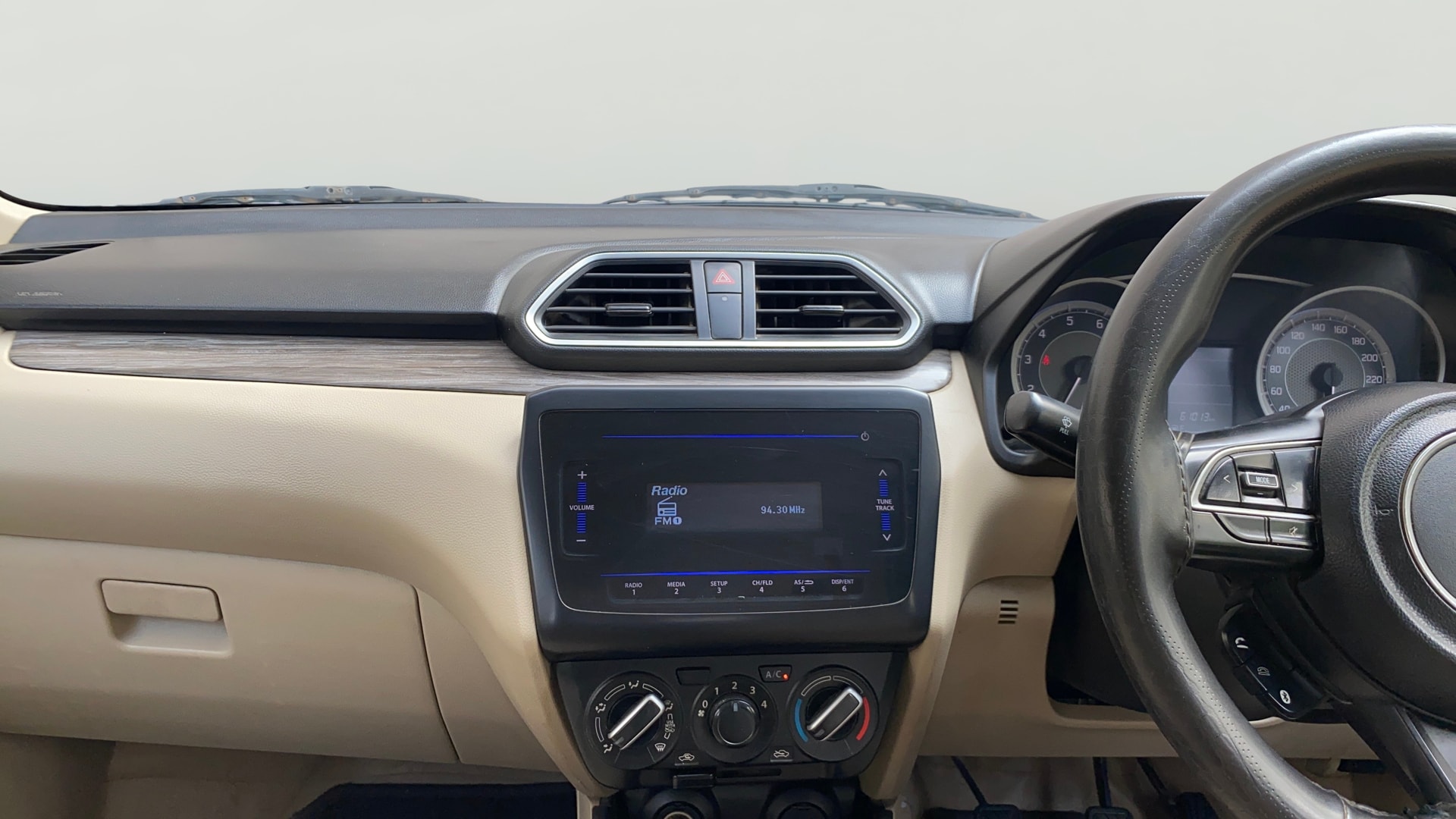 View 2022 Maruti Suzuki 1000 Base Variant Image 30 Used 2022 Maruti Suzuki 1000 Base Variant Image 30
