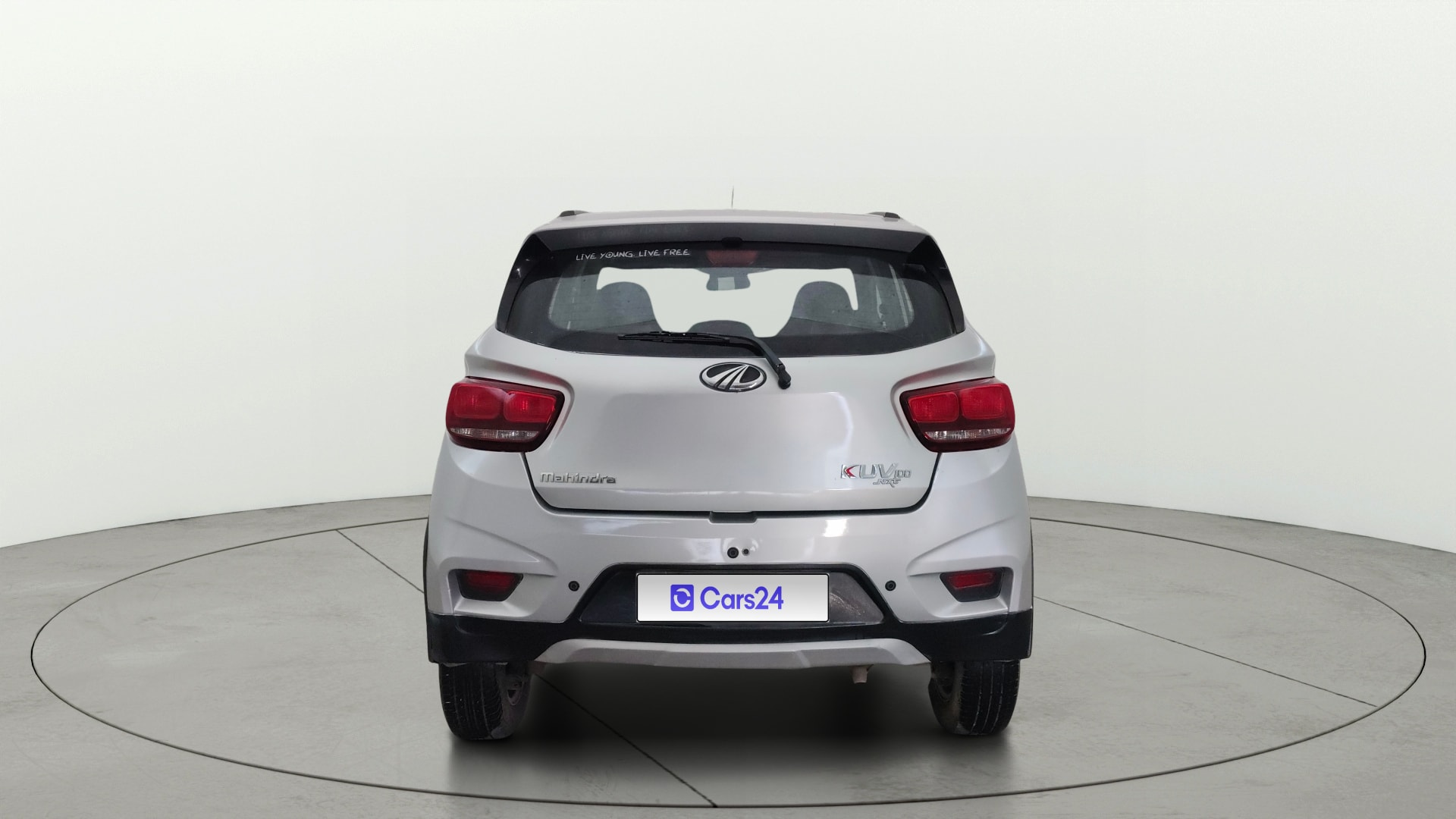 Used 2017 Mahindra KUV100 Used 2017 Mahindra KUV100
