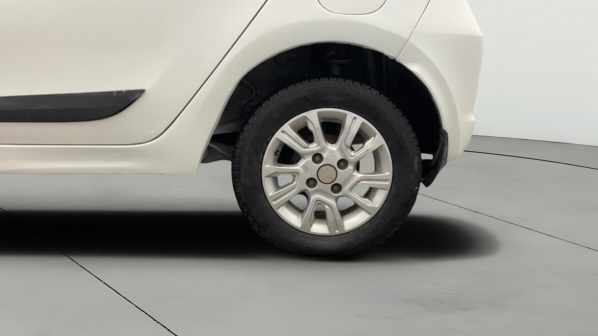 View 2019 Tata Tiago Revotorq XB Image 11 Used 2019 Tata Tiago Revotorq XB Image 11