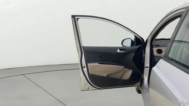 View Hyundai Xcent Image 30 Used Hyundai Xcent Image 30