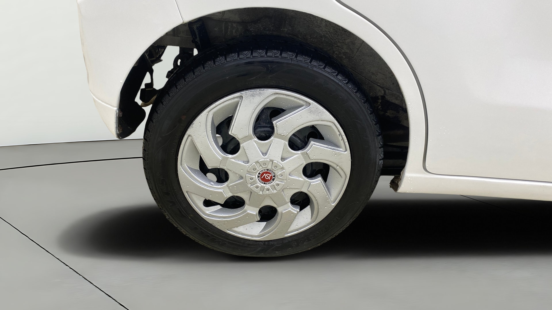 View 2015 Maruti Suzuki 1000 Base Variant Image 23 Used 2015 Maruti Suzuki 1000 Base Variant Image 23