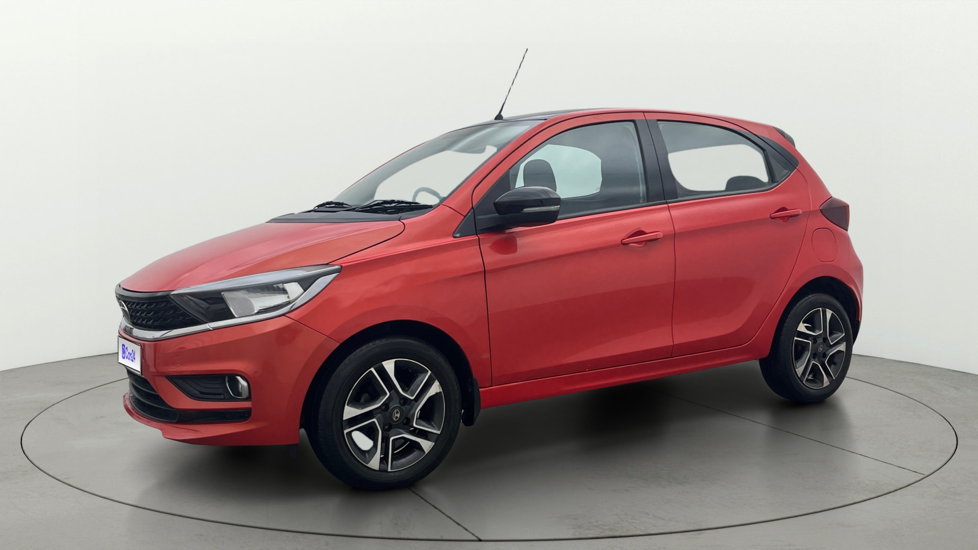 View 2022 Tata Tiago Revotorq XB Image 21 Used 2022 Tata Tiago Revotorq XB Image 21