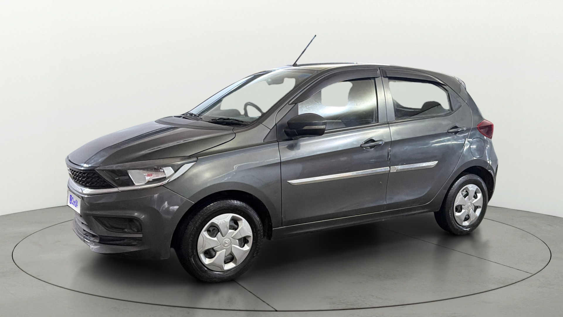 View 2021 Tata Tiago Revotorq XB Image 34 Used 2021 Tata Tiago Revotorq XB Image 34