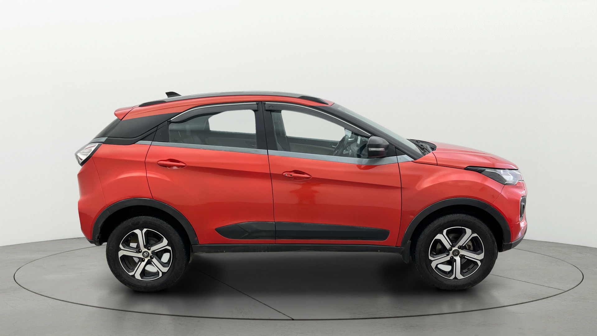 View 2022 Tata Nexon Revotron XE Image 28 Used 2022 Tata Nexon Revotron XE Image 28