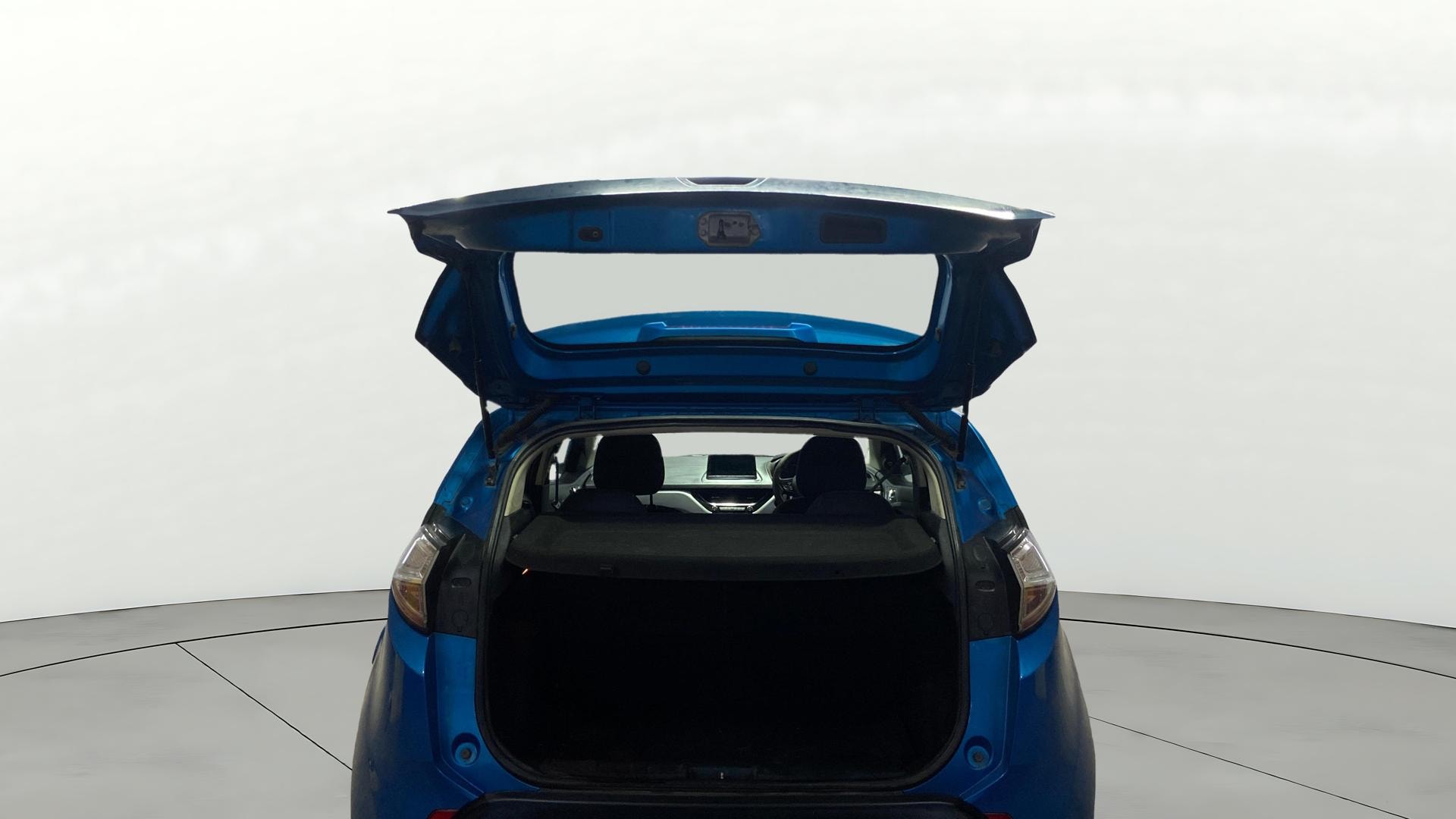 View 2019 Tata Nexon Revotorq XT Image 16 Used 2019 Tata Nexon Revotorq XT Image 16