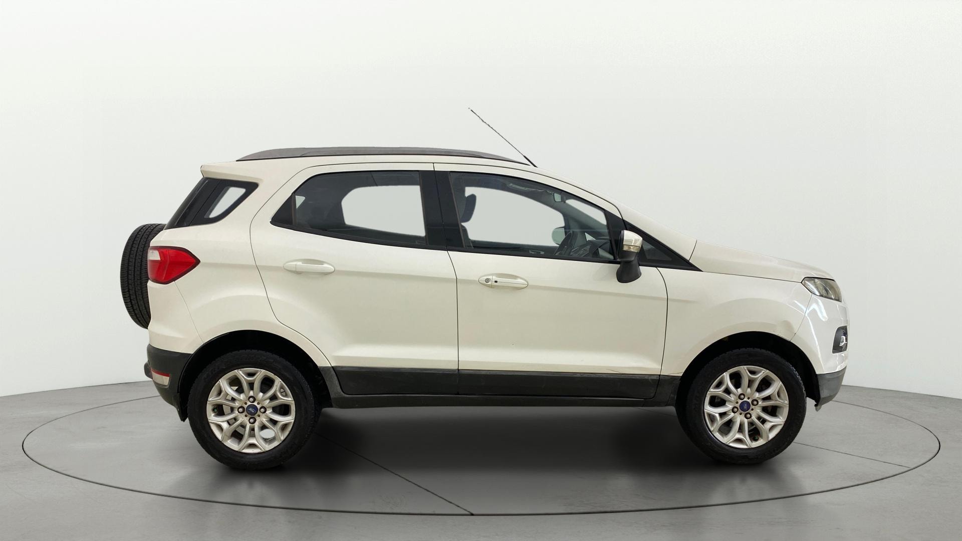 View 2016 Ford EcoSport 1.5 TDCi Diesel Ambiente BS IV Image 26 Used 2016 Ford EcoSport 1.5 TDCi Diesel Ambiente BS IV Image 26