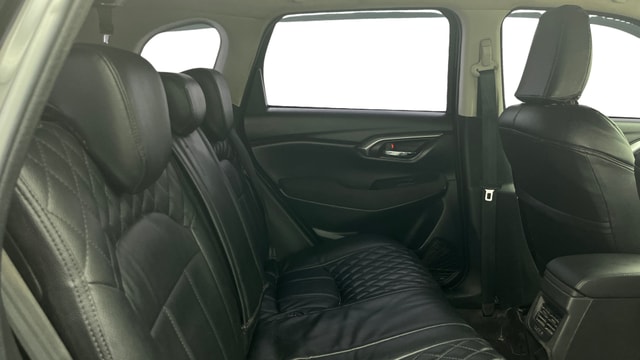 View Toyota Urban Cruiser Hyryder Image 29 Used Toyota Urban Cruiser Hyryder Image 29