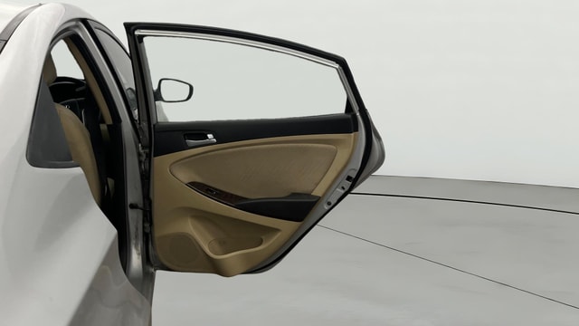 View Hyundai Fluidic Verna Image 7 Used Hyundai Fluidic Verna Image 7