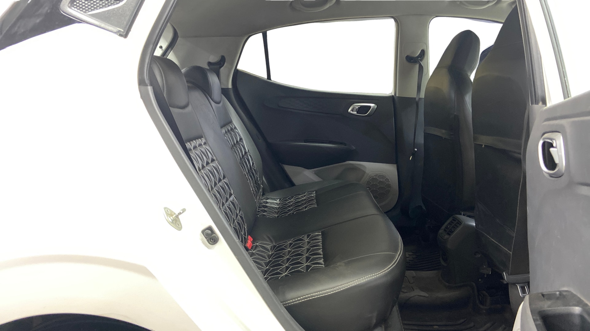 View 2023 Hyundai Grand i10 Nios Sportz Petrol Image 29 Used 2023 Hyundai Grand i10 Nios Sportz Petrol Image 29