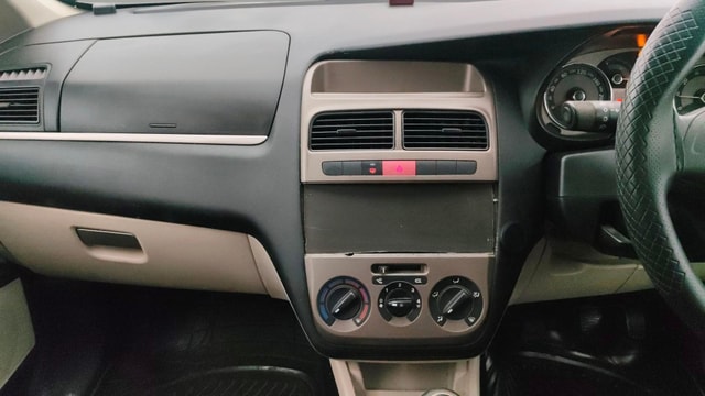 View Fiat Linea Image 17 Used Fiat Linea Image 17