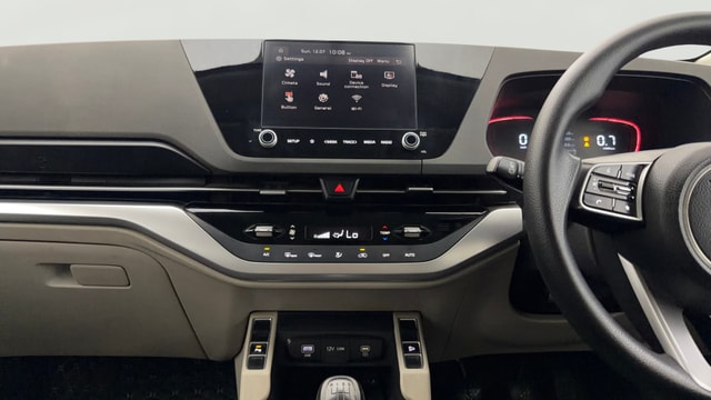 View Kia Carens Image 34 Used Kia Carens Image 34