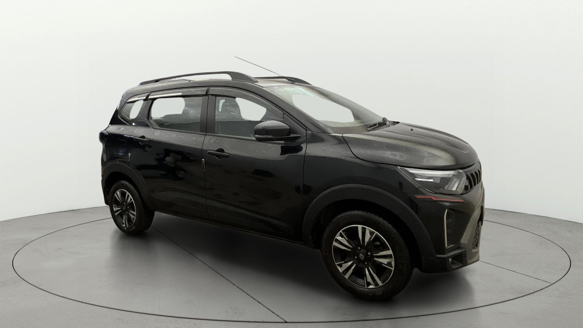 View 2025 Renault Triber RXE Image 22 Used 2025 Renault Triber RXE Image 22