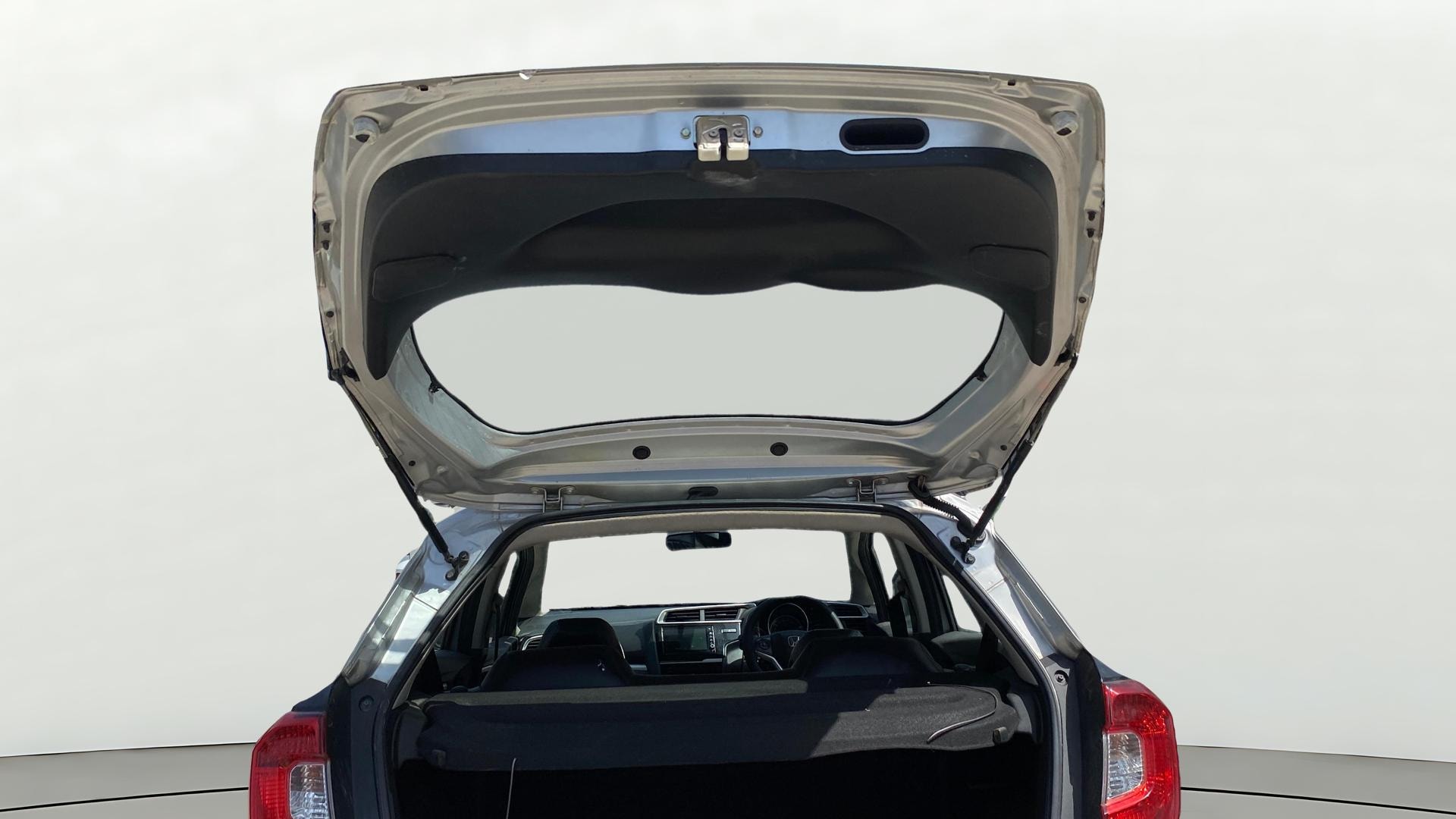 View 2019 Honda WR-V S MT Diesel Edge Edition Image 17 Used 2019 Honda WR-V S MT Diesel Edge Edition Image 17