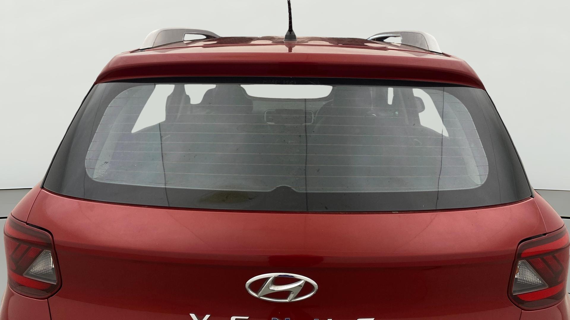 View 2021 Hyundai Venue E 1.2 Petrol BS IV Image 4 Used 2021 Hyundai Venue E 1.2 Petrol BS IV Image 4