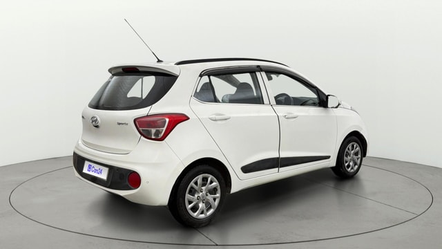 View Hyundai Grand i10 Image 43 Used Hyundai Grand i10 Image 43