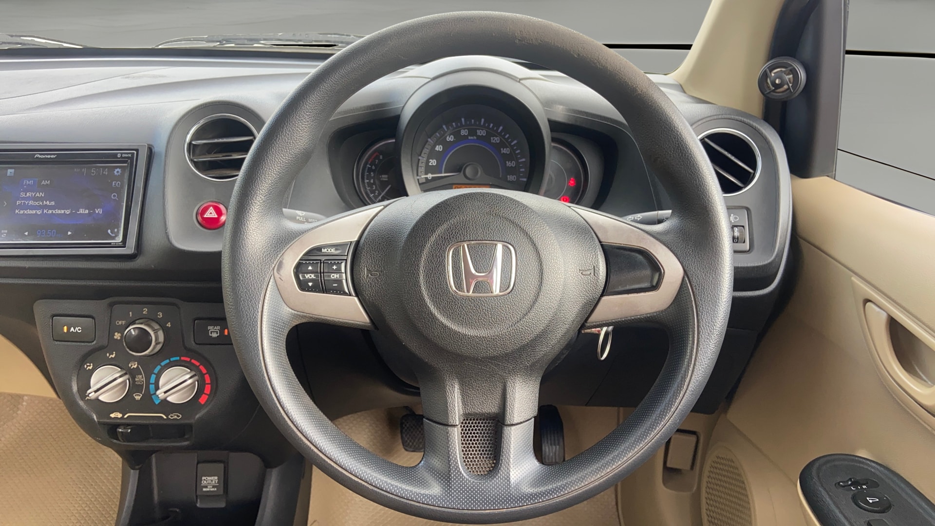 View 2015 Honda Brio VX AT Petrol Image 20 Used 2015 Honda Brio VX AT Petrol Image 20