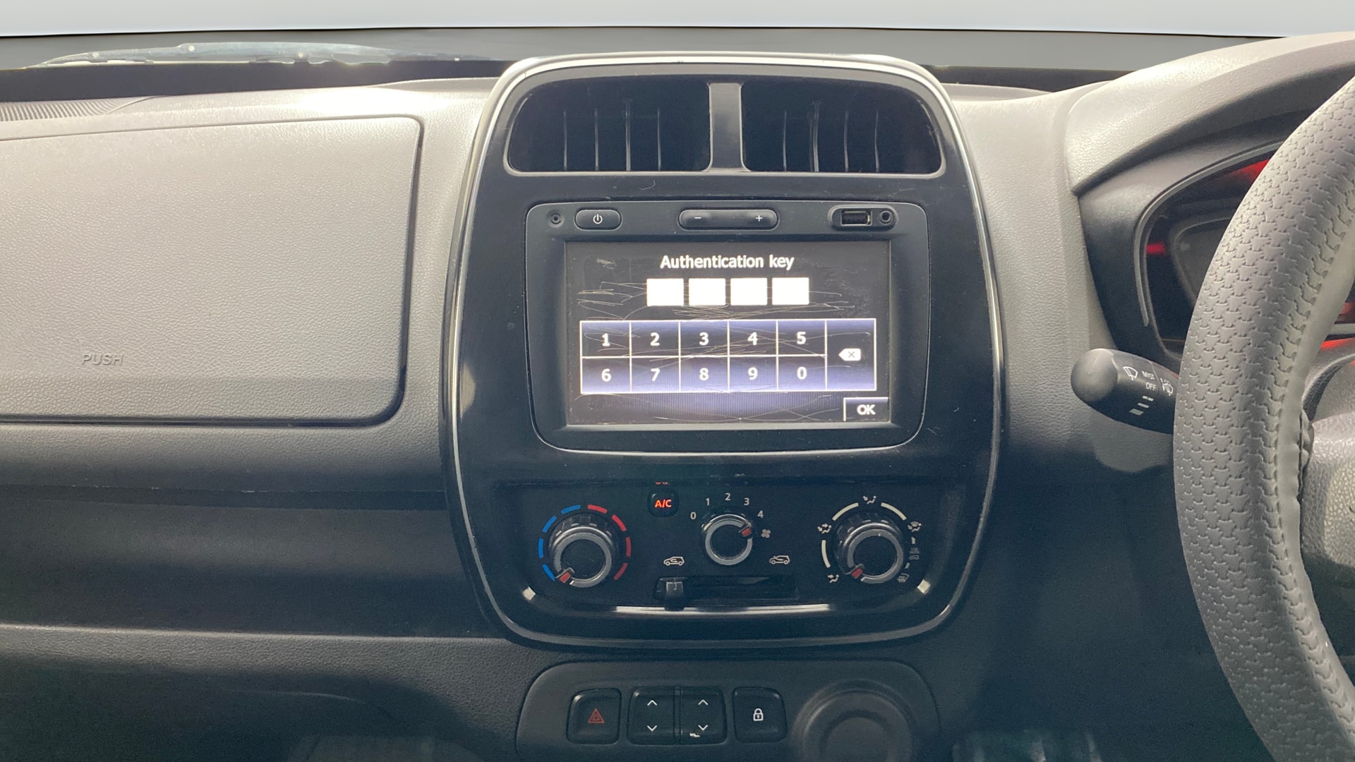 View 2020 Renault Kwid RXL 1.0 BS IV Image 17 Used 2020 Renault Kwid RXL 1.0 BS IV Image 17