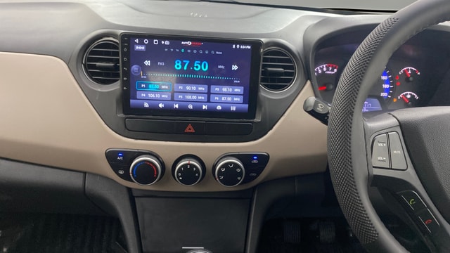 View Hyundai Xcent Image 17 Used Hyundai Xcent Image 17
