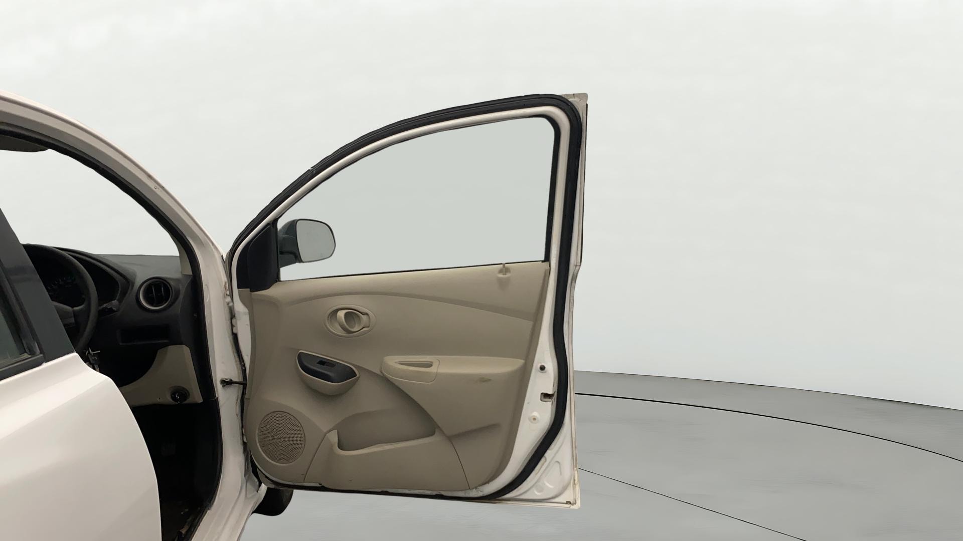View 2017 Datsun Go T Image 43 Used 2017 Datsun Go T Image 43