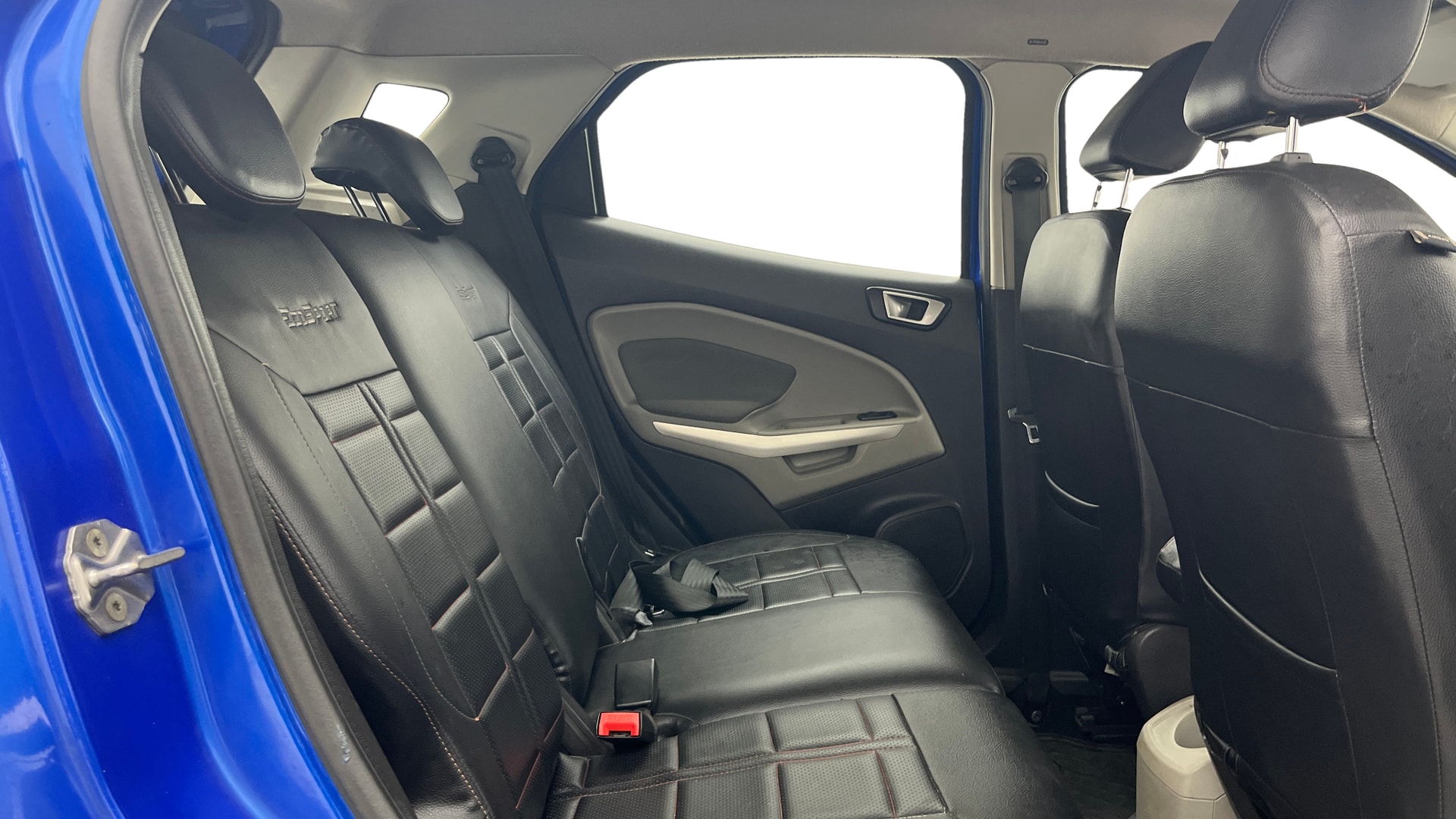 View 2016 Ford EcoSport 1.5 TDCi Diesel Ambiente BS IV Image 28 Used 2016 Ford EcoSport 1.5 TDCi Diesel Ambiente BS IV Image 28