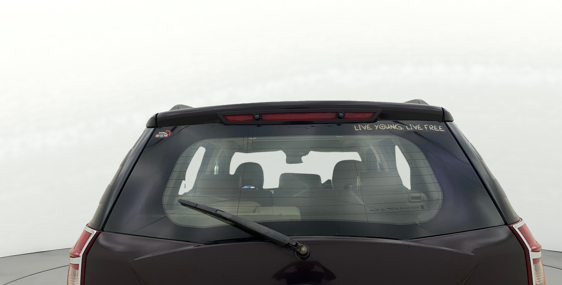View 2017 Mahindra XUV500 W10 FWD AT Image 3 Used 2017 Mahindra XUV500 W10 FWD AT Image 3