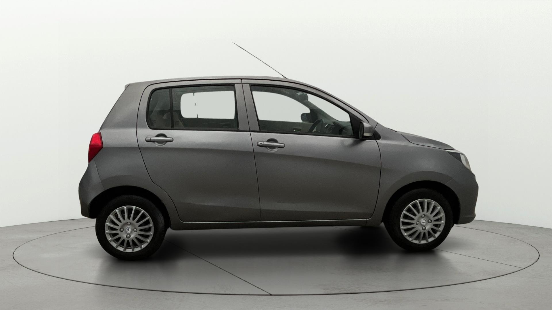 View 2018 Maruti Suzuki 1000 Base Variant Image 26 Used 2018 Maruti Suzuki 1000 Base Variant Image 26