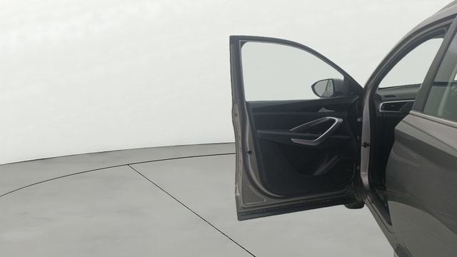 View MG Hector Image 39 Used MG Hector Image 39