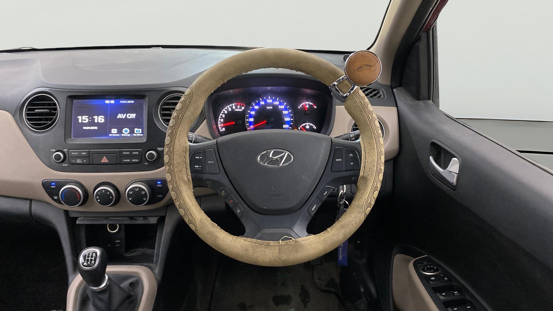 View 2017 Hyundai Xcent SX Petrol Image 20 Used 2017 Hyundai Xcent SX Petrol Image 20