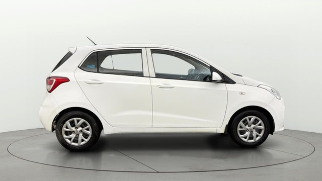 View Hyundai Grand i10 Image 8 Used Hyundai Grand i10 Image 8