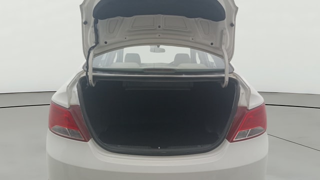 View Hyundai Verna Image 39 Used Hyundai Verna Image 39