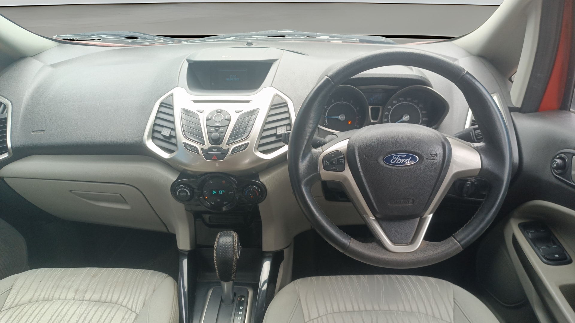 View 2015 Ford EcoSport 1.5 TDCi Diesel Ambiente BS IV Image 20 Used 2015 Ford EcoSport 1.5 TDCi Diesel Ambiente BS IV Image 20