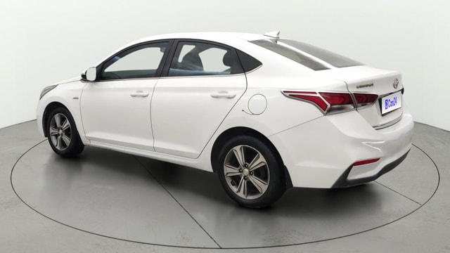 View Hyundai Verna Image 2 Used Hyundai Verna Image 2