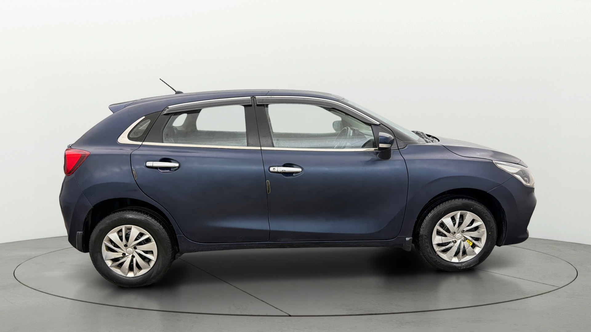 View 2022 Maruti Suzuki 1000 Base Variant Image 8 Used 2022 Maruti Suzuki 1000 Base Variant Image 8