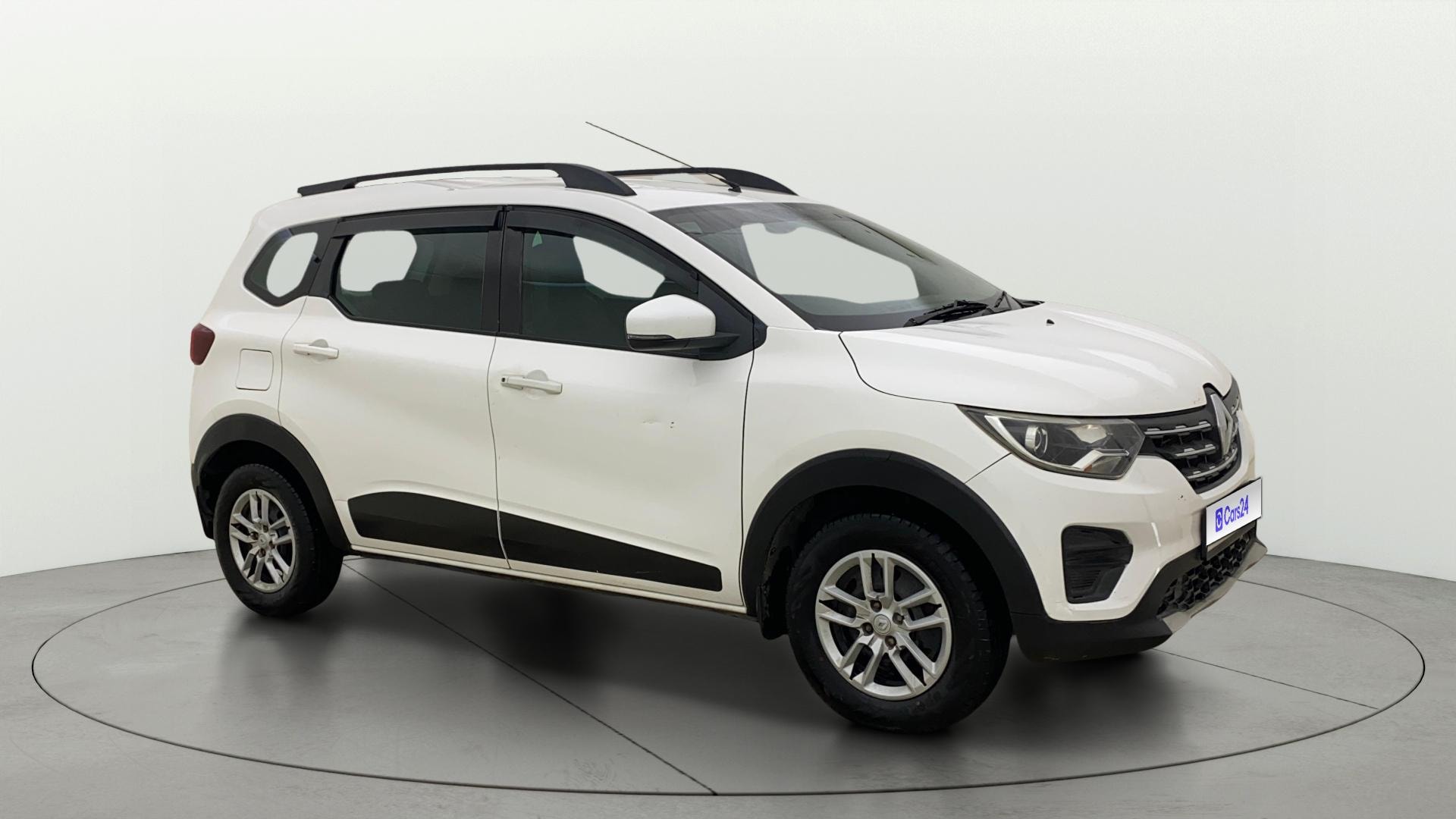 View 2021 Renault Triber RXT Image 35 Used 2021 Renault Triber RXT Image 35
