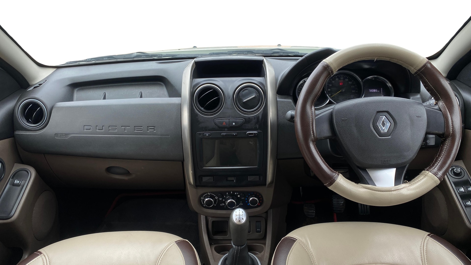 View 2019 Renault Duster 85 PS RXS 4X2 MT Image 30 Used 2019 Renault Duster 85 PS RXS 4X2 MT Image 30